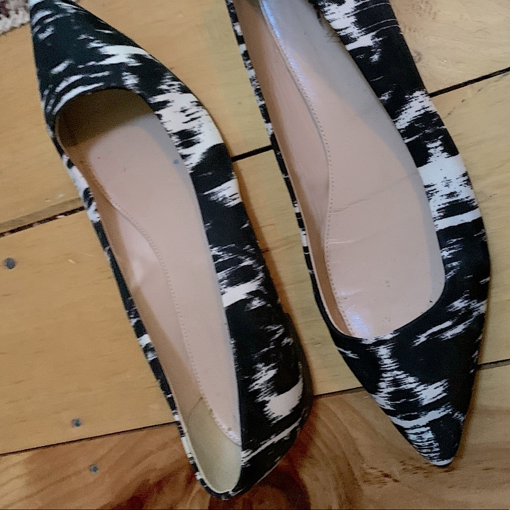 J. Crew Satin Pointy Toe Flats - Black + White 7.5 - Picture 3 of 4